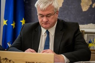 Ukrajinský ministr zahraničí podpořil svého velvyslance. Česká opozice chce odvolat Okamuru - Echo24.cz